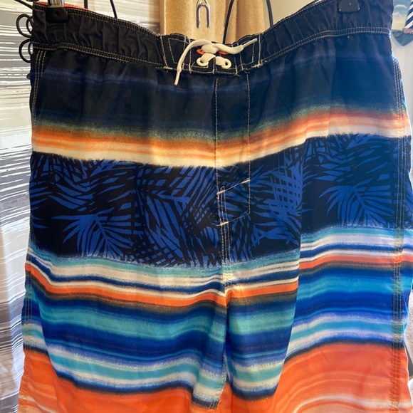 Boys swim trunks size 18 XL - Picture 1 of 5